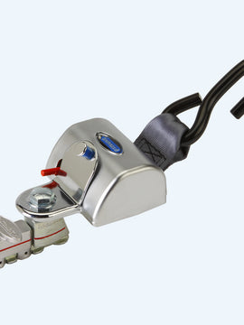 Single, fully automatic QRT Max retractor (knobless) mounted with L-Track fitting.